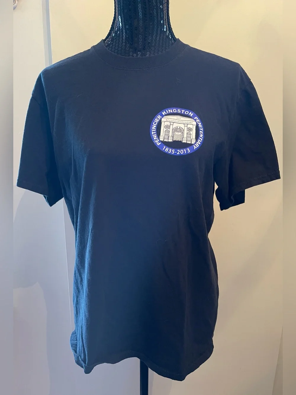 Black Kingston Pen Short-Sleeve T-Shirt Size Medium - Picture 1 of 7